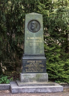 Tomb of Carl Zeiss