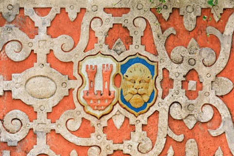 Stone basin at Seelbrunnen fountain with ornaments