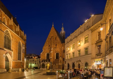 Street restaurant at the St. Barbara's Church