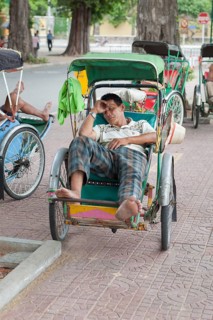 Sleeping cyclo driver