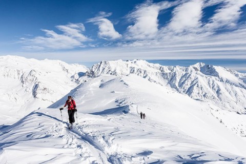 Ski hiker on the summit ridge of the Stotz at Kurzras in the Schnalstal