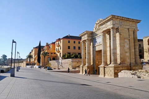 Promenade at the Puerta del Puente city gate