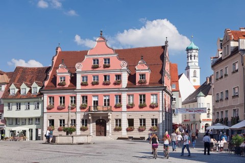 Marketplace with Grosszunft and Kreuzherrenkirche