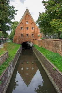 Canal and Maly Mlyn