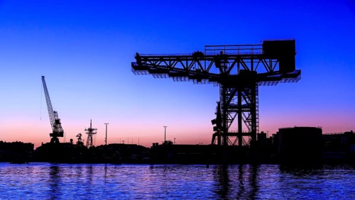Hammerhead crane at dawn