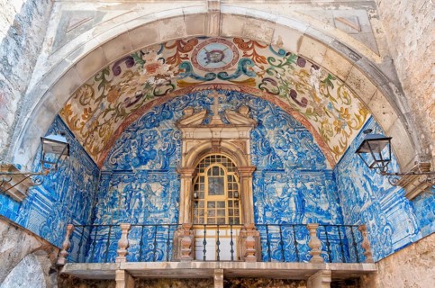 Porta da Vila gate