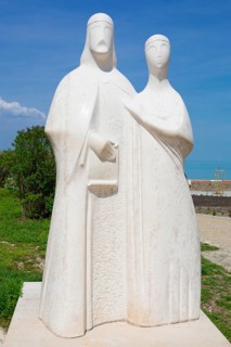 Statue of King Andrew I and his wife Anastasia of Kiev
