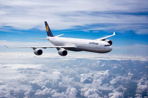 Lufthansa Airbus A340 in flight