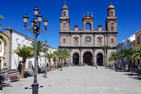Catedral de Santa Ana in Plaza de Santa Ana