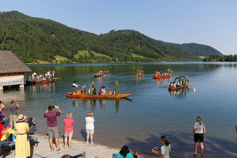 Departure of the traditional Platten boats