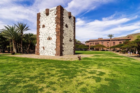Torre del Conde tower