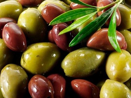 Mixed green & kalamata olives