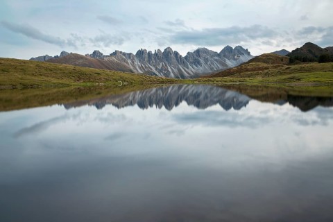 Kalkkoegel range from Salfeinssee Lake near Innsbruck