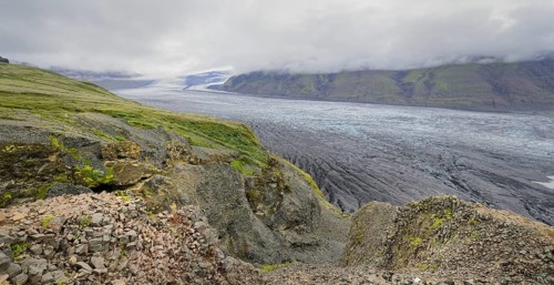 Glacier tongue of Skaftafellsjoekull glacier