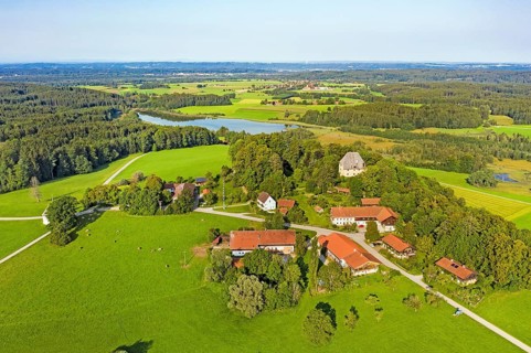 Village Harmating with castle Harmating and Harmatinger Weiher