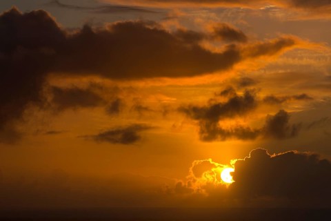 Dramatic light mood