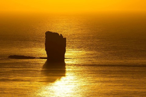 Risin sea stack