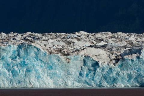 Kongsbreen Glacier