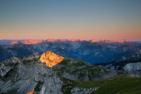 Ridge of Dalfazer Joch Mountain seen from Hochiss Mountain in Rofan