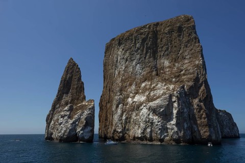 Leon Dormido or Kicker Rock