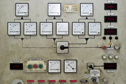 Power switch box
