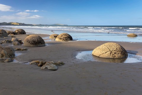 Moeraki Boulders on the beach in the evening light