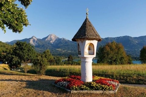 Shrine in Egg
