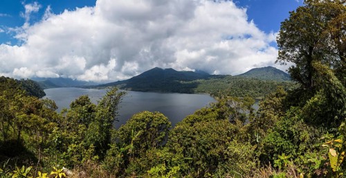 Danau Buyan