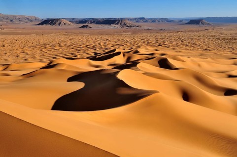 Morning light on sanddunes at Erg Tihoulahoun