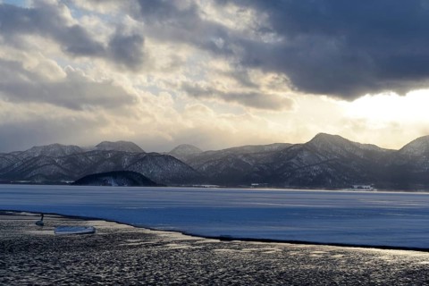 Evening mood at the frozen Lake Kussharo