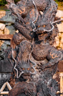 Twin Dragon Statue