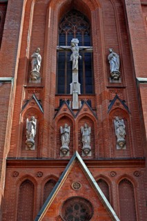 Western facade with figures of saints