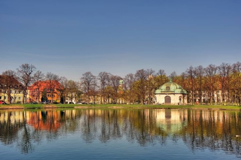 Hubertusbrunnen spring at the east end of Nymphenburg Canal