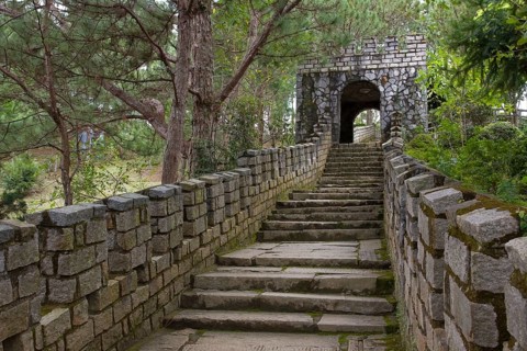 Replica of the Great Wall of China at the Doi Mong Mo theme park