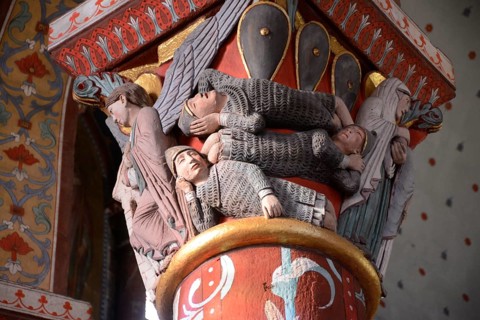 Pillar