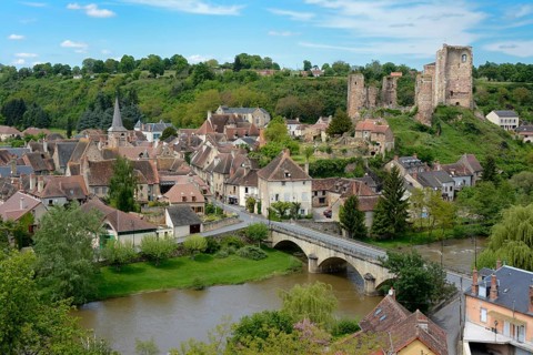 Village with the castle ruins