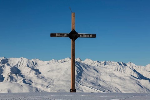 Summit cross at Hoadl