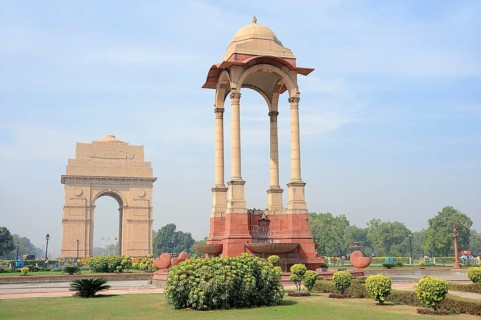 Canopy and India Gate or All India War Memorial Arch by Sir Edwin Landseer Lutyens