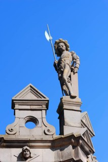 Statue on the Old Town Hall