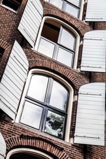 Windows of a house on Brouwersgracht canal