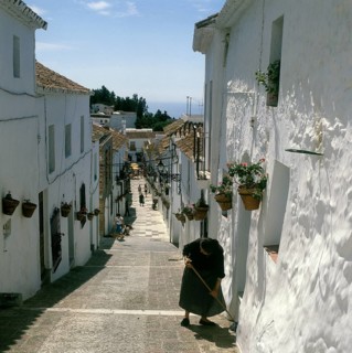 Alleyway in the white village