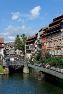 View from the Quai des Moulins with the L'Ill River