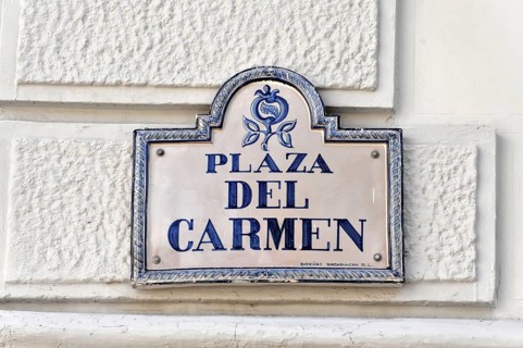 Road sign 'Plaza del Carmen'