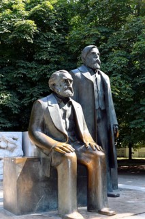 Bronze statues of Karl Marx and Friedrich Engels