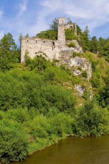 Eibenstein castle ruins on the Thaya river