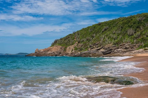 Praia das Caravelas beach