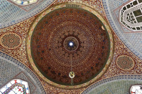 Ceiling dome in the private rooms of Sultan Marad III