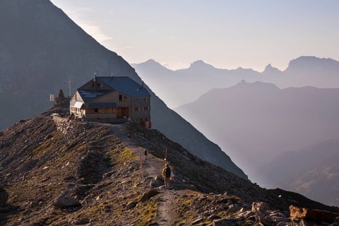 Hikers at the Cabane de Pannossiere refuge