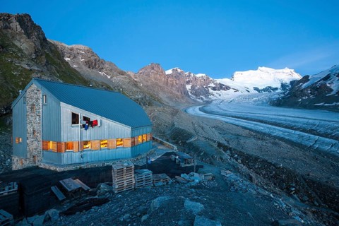 Cabane de Pannossiere refuge
