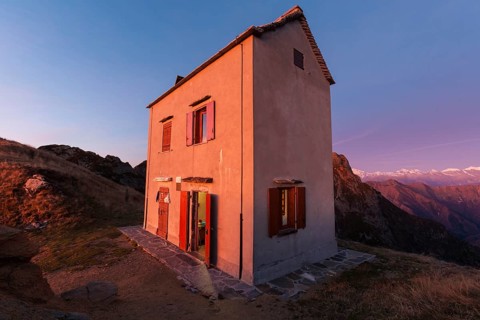 Bivacco Bocchetta di Campo mountain hut in the morning light
